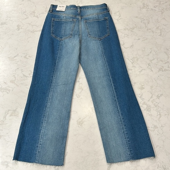 Sneak Peak Two Tone High-Rise Kick Flare Raw Hem Denim 26 NWT - Picture 6 of 17